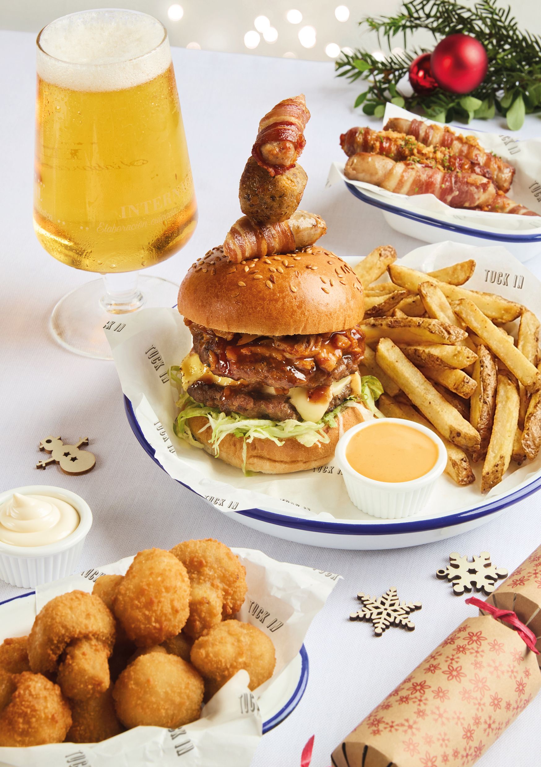 Festive Lunch & Dinner at The Park Gate Inn in Kidderminster